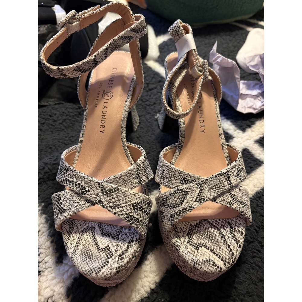 Chinese Laundry‎ Womens Snakeskin Print Platform Sandals Grey Black Size 7.5M